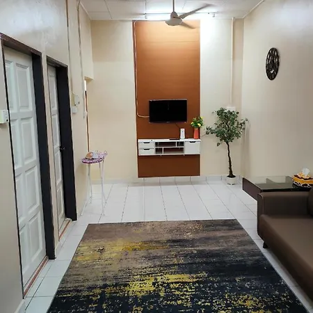 Yomie'S Homestay Murah Besut Kampung Bukit Tumbuh Exterior photo
