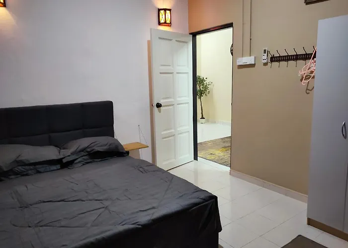Yomie\'S Homestay Murah Besut